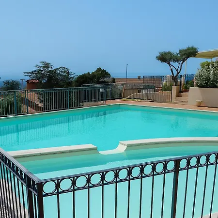 Sunset View And Pool 아파트 바데시