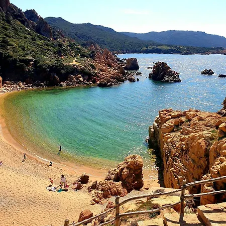 Sunset View And Pool 바데시