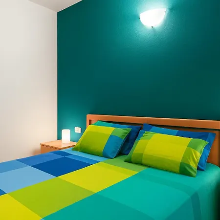 Sunset View And Pool Apartment Badesi